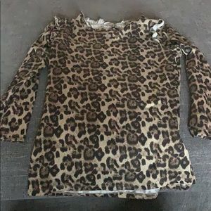 Leopard print, ruffle shoulder detail, long sleeve